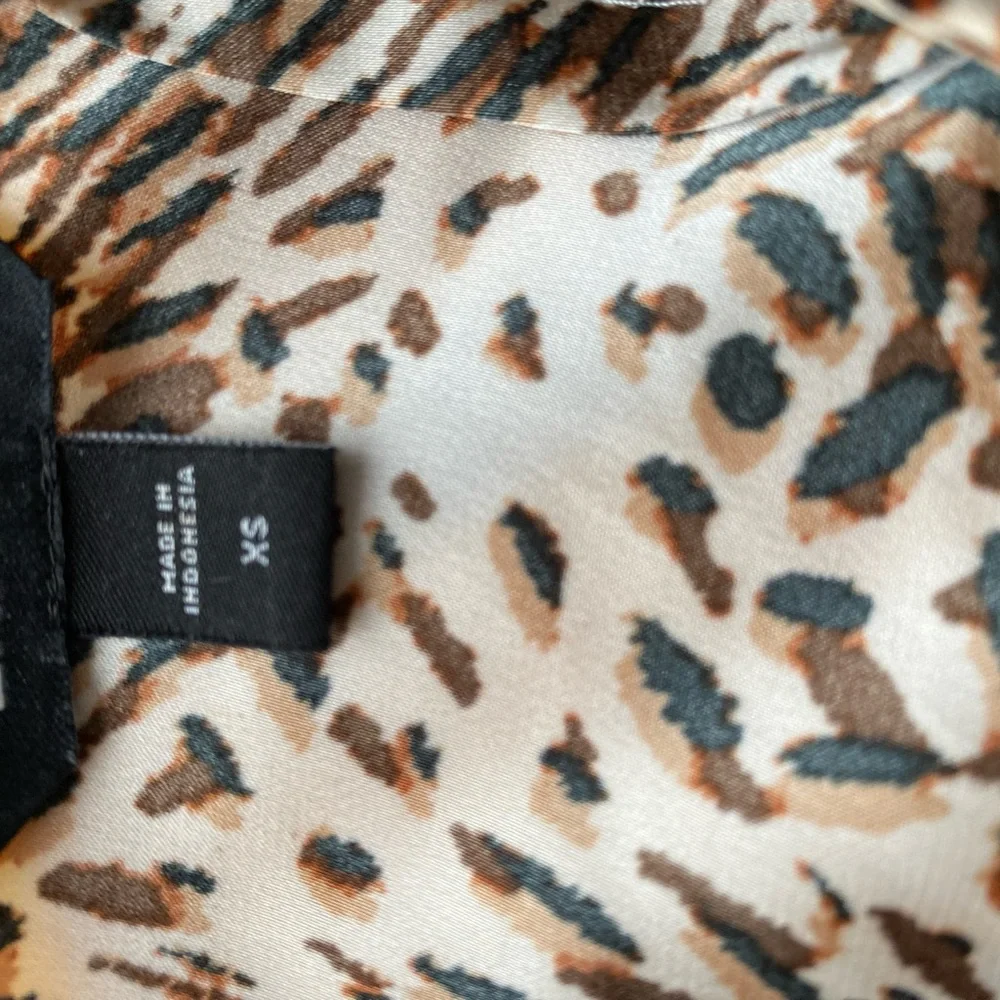 EXTRA SMALL EXPRESS LEOPARD TOP - Picture 5 of 6